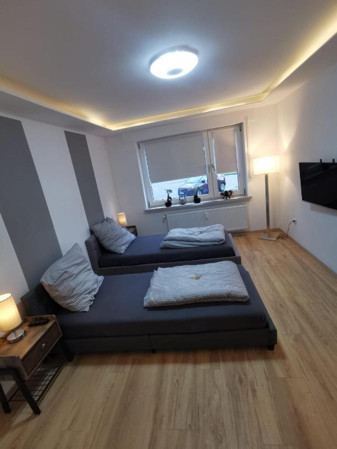 Frisch sanierte Ferienwohnung 2 min vom Südstrand - Balkon - PAY TV Wilhelmshaven Exterior foto